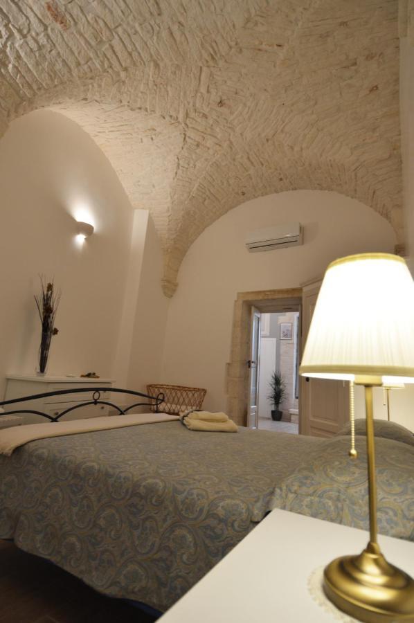 La Dimora Di Nonna Dora Apartment Martina Franca Bagian luar foto