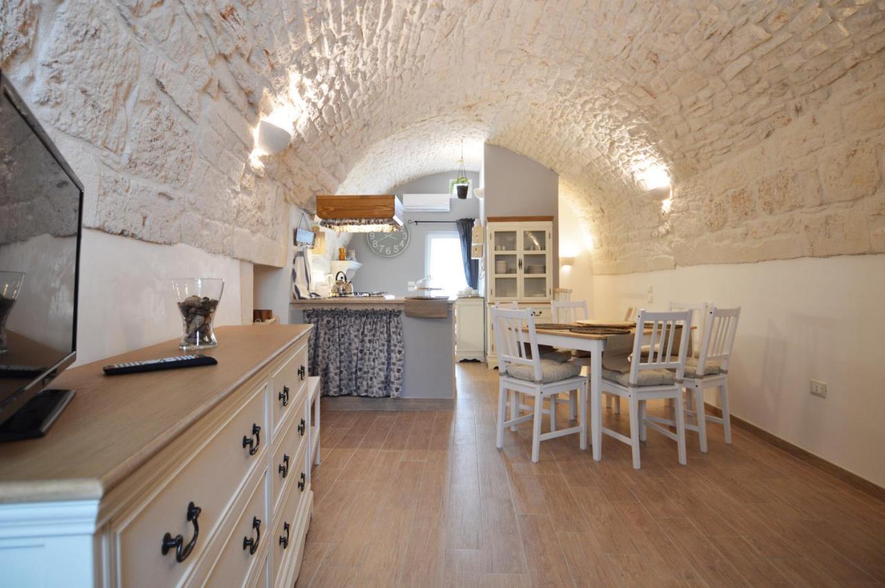 La Dimora Di Nonna Dora Apartment Martina Franca Bagian luar foto