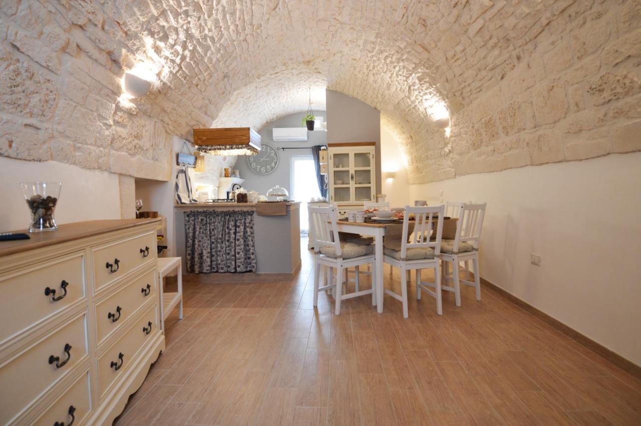 La Dimora Di Nonna Dora Apartment Martina Franca Bagian luar foto