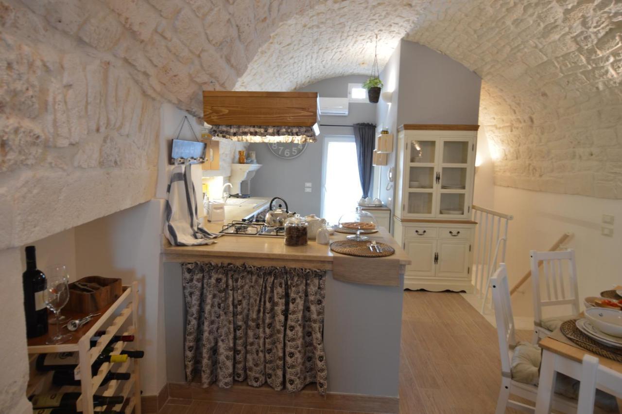 La Dimora Di Nonna Dora Apartment Martina Franca Bagian luar foto